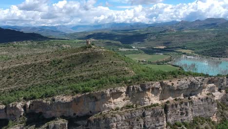 Vistas-Del-Cañón-De-Mont-Rebei-Situado-En-Los-Pirineos-Españoles.