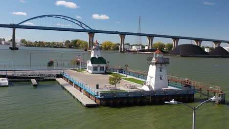 Aerial-view-of-Green-Bay-Wisconsin-Tower-Drive-Leo-Frigo-arched-bridge-with-two-lighthouses