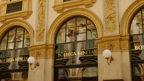 Bottega-Veneta-Shop-in-historic-shopping-center