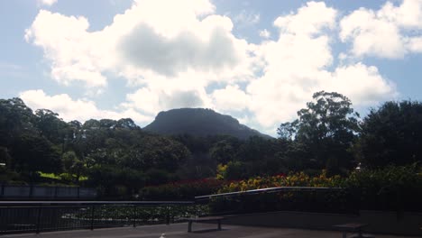 Timelapse-De-Jardines-Botánicos-En-Un-Día-Parcialmente-Nublado-En-Wollongong