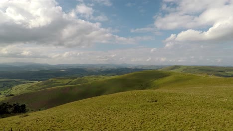 Mirador-De-Cadair-En-Gales-Con-Vídeo-De-Drones-Subiendo