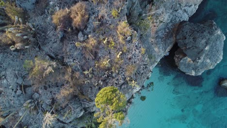 Amazing-route-between-the-rocks-and-the-sea-on-the-shores-of-the-Caribbean