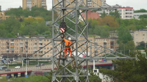 Dismantling-works-of-high-voltage-electric-pole