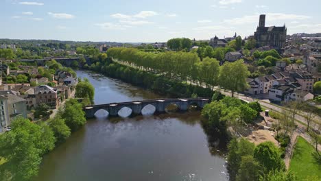 Limoges-riverside-with-bridges-and-cityscape,-France