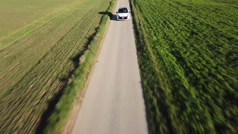 Aceleración-Acelerada-En-Carreteras-Suizas-Echallens-Con-Renault-Clio-Rs