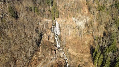 The-impressive-walking-and-viewing-bridge-of-the-Todtnau-waterfalls,-Southern-Germany