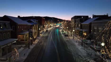 Noche-En-Un-Pequeño-Pueblo-De-Estados-Unidos.