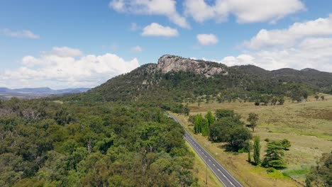 Bluff-Rock-Drohne,-Tenterfield,-NSW,-Australien