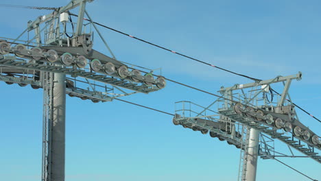 Detail-of-the-technical-Chairlift-in-the-French-Alps,-France