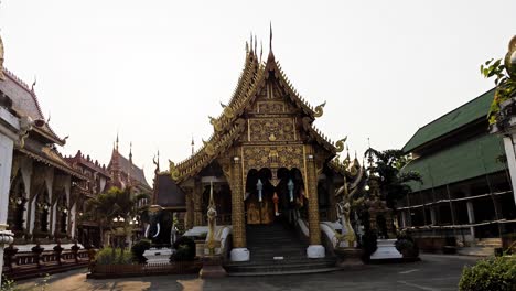 Templo-Wat-Saen-Mueang-En-Tailandia