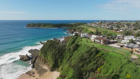 Kiama-downs-sunny-day-drone,-NSW,-Australia