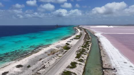 Muelle-De-Sal-En-Kradendijk-En-Bonaire-Antillas-Holandesas