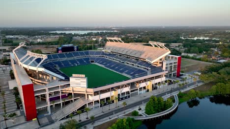 Camping-World-Stadion-In-Orlando,-Florida