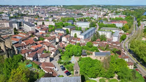 Abadía-De-Sainte-Marie-De-La-Regle-Y-Paisaje-Urbano,-Limoges-En-Francia