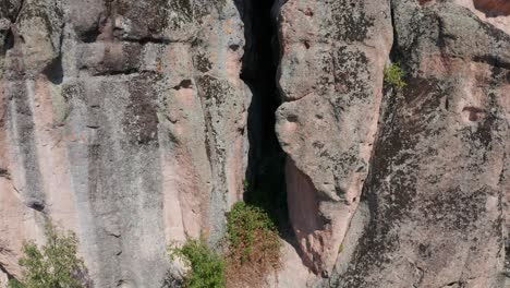 Santuario-De-Rocas-Tracias-En-Harman-Kaya,-Montaña-Ródope-En-Bulgaria