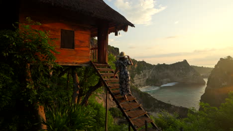 Young-woman,-natural-beauty,-Rumah-Pohon-Tree-House,-Nusa-Penida,-Indonesia