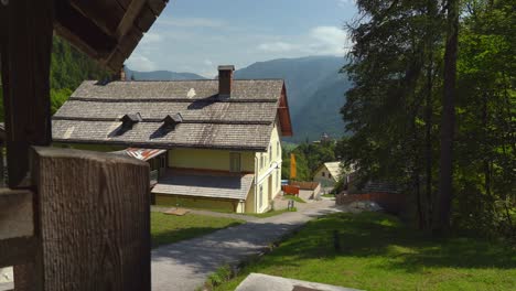 Edificio-De-La-Mina-De-Sal-De-Hallstatt-Que-Todavía-Funciona