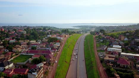 Scenic-Drive-On-Kampala-Entebbe-Expressway-With-View-Of-Lake-Victoria-In-Uganda,-East-Africa