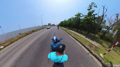 Paseo-En-Bicicleta-Insta-360-Imágenes-De-Cámara-De-Acción-Alquiler-Turístico-Paseo-En-Bicicleta-Vietnam-Ciudad-De-Da-Nang