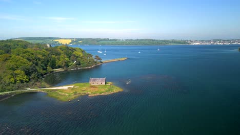 Toma-Aérea-De-Strangford-Lough-En-El-Condado-De-Down,-Irlanda-Del-Norte.