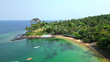 Luftaufnahme-Von-Einem-Strand-In-Santana-Auf-São-Tomé-Und-Príncipe,-Afrika