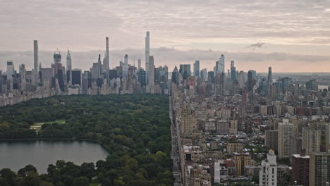 NYC-New-York-Aerial-v241-drone-flyover-capturing-Central-Park,-Upper-West-Side-residential-neighborhood-and-Midtown-Manhattan-cityscape-on-the-skyline---Shot-with-Inspire-3-8k---September-2023