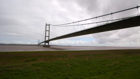 West-side-wide-shot-of-the-Humber-bridge