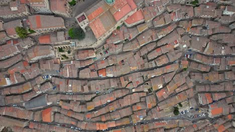 Vista-Aérea-De-Arriba-Hacia-Abajo-De-Gangi,-Sicilia,-Italia---Toma-De-Drones-A-Vista-De-Pájaro