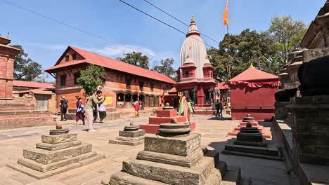 Ancient-Mausoleums-architecture-and-Mrigasthali-Temple-at-Pashupatinath-world-heritage-site-in-Kathmandu,-Nepal-Bishowrup-Mandir