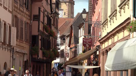 Ribeauville-Es-Una-De-Las-Ciudades-Medievales-Más-Antiguas-De-Alsacia,-Este-De-Francia