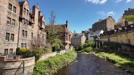 Water-of-Leith-flowing-through-former-Dean-Village-on-sunny-day
