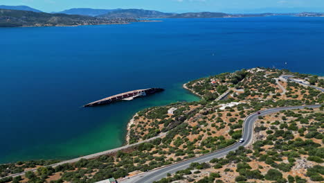 Das-Eindringliche-Wrack-Des-Kreuzfahrtschiffs-„Mediterranean-Sky“-In-Der-Nähe-Von-Athen-An-Der-Küste-Des-Golfs-Von-Elefsina