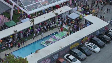 Crowd-Of-People-Attending-Summer-Pool-Party-Event-In-Atlanta,-Georgia