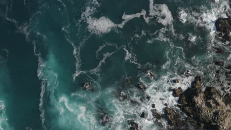 4k-Sobre-Las-Agitadas-Aguas-Activas-De-La-Bahía-De-Monterey