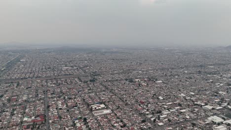 Aerial-views-captured-by-drones-of-the-Mexico-City-metropolitan-area,-Ecatepec