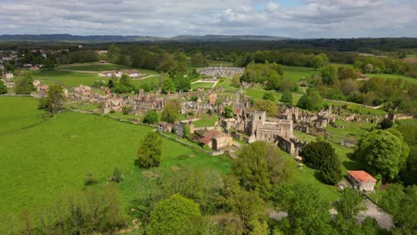 Ruinas-Del-Antiguo-Pueblo-De-Oradour-sur-Glane,-Departamento-De-Haute-Vienne-En-Francia