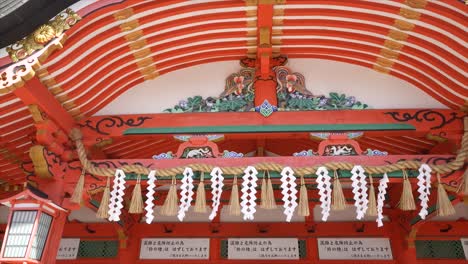 The-Romon-Gate-of-Fushimi-Inari-shrine-in-Kyoto,-Japan,-taisha