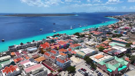 Innenstadt-Von-Bonaire-Am-Kralendijk-In-Bonaire,-Niederländische-Antillen