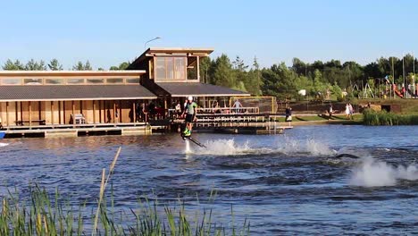 Leisure-water-sports-activity-in-the-lagoon