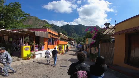 Walk-Through-Tepoztlan-Towards-the-Tepozteco-Hill