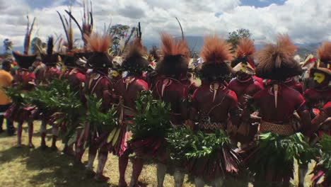 Tribes-gather-to-celebrate-their-heritage,-Goroka-show