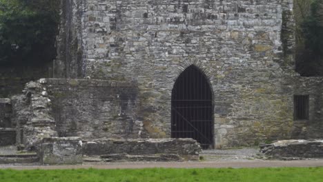 Eingang-Des-Alten-Kapitelsaals-Der-Mellifont-Abbey-Im-County-Louth,-Irland