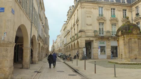 El-Casco-Antiguo-Con-Su-Arquitectura-Medieval-De-La-Rochelle-En-Francia