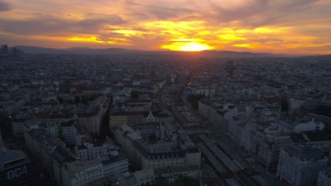 Vienna-Drone-Aerial,-City-Centre-at-Sunrise-in-Austria