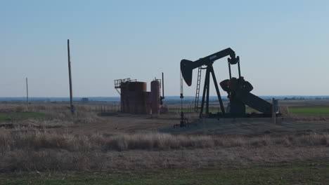 Oklahoma---Ölpumpenspur-Von-Rechts-Nach-Links