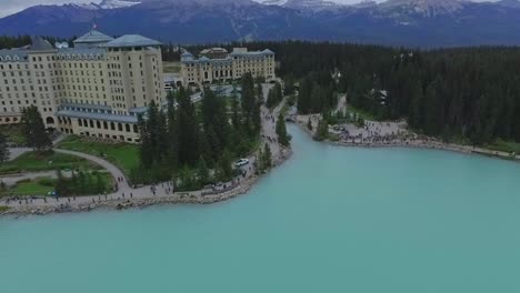 Lake-Louise-En-El-Parque-Nacional-Banff,-Alberta,-Canadá