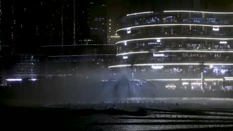 4k-video-for-the-Dubai-fountain-dancing-with-the-music