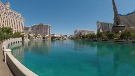 Zeitraffer-Spaziergang-Um-Den-Bellagio-Brunnen-Im-Sommer