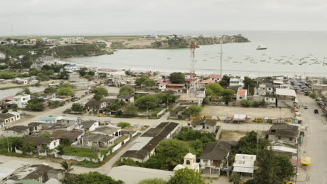 Toma-Panorámica-Con-Drone-De-La-Ciudad-De-Ayangue-En-Ecuador