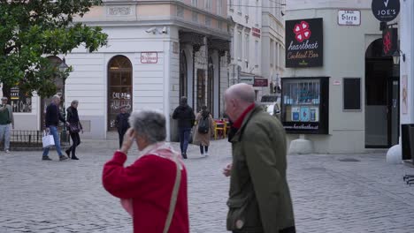 Las-Calles-De-Viena-En-Una-Mañana-Fría,-Dando-La-Bienvenida-A-Los-Turistas.